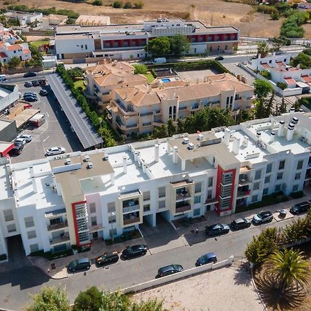 Luminous 2 Bdr Apartment W/Pool By Lovelystay Albufeira Exterior photo